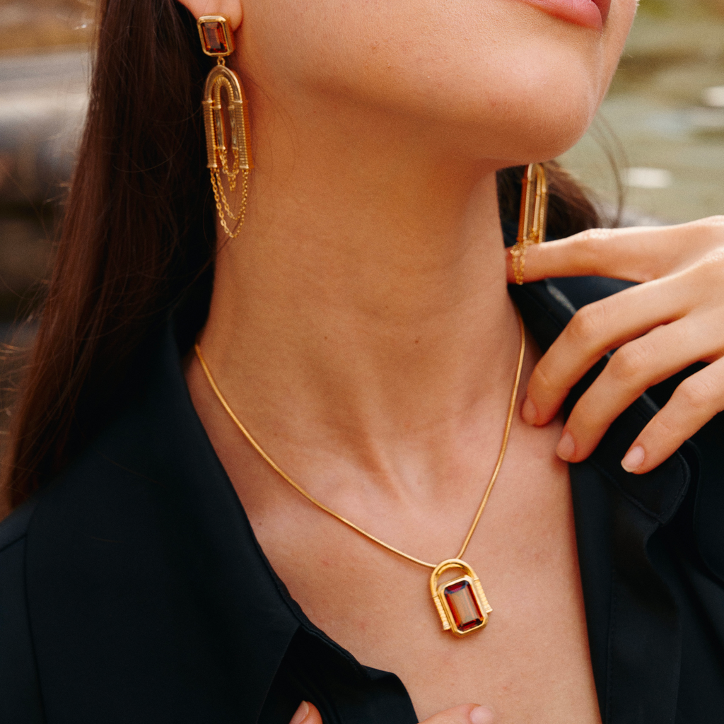 Olympieion Necklace