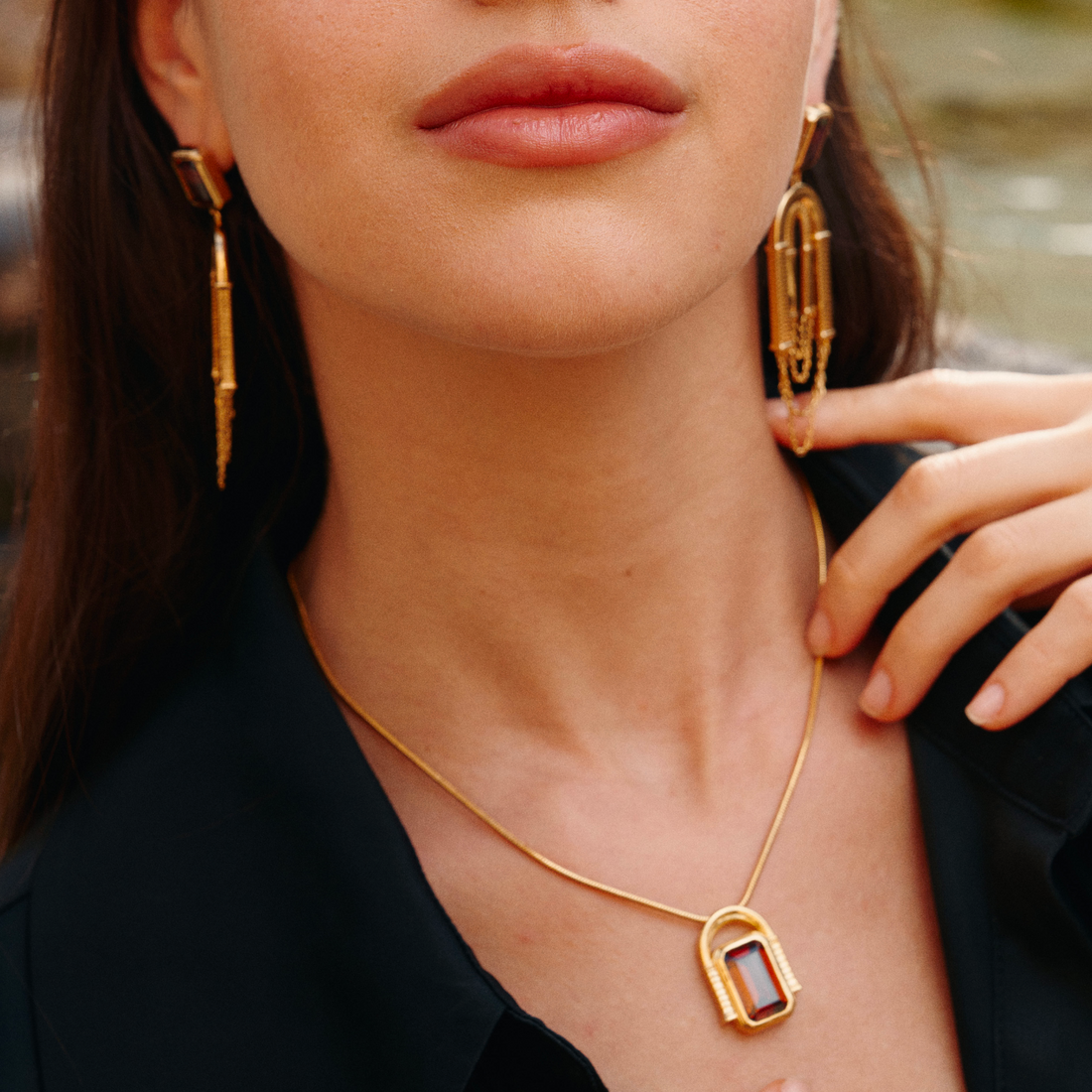 Olympieion Necklace