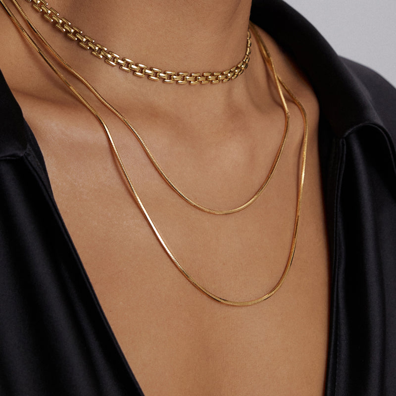 Whispers Chain Golden Necklace